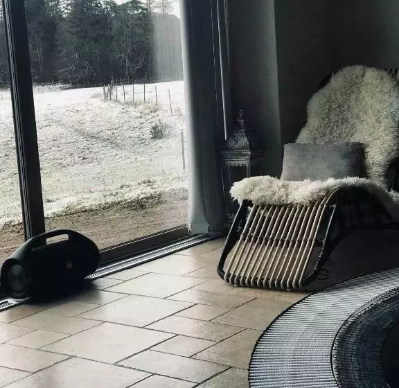 Aamiaismajoitus (B&B) Sjöborg Säng & Bassäng