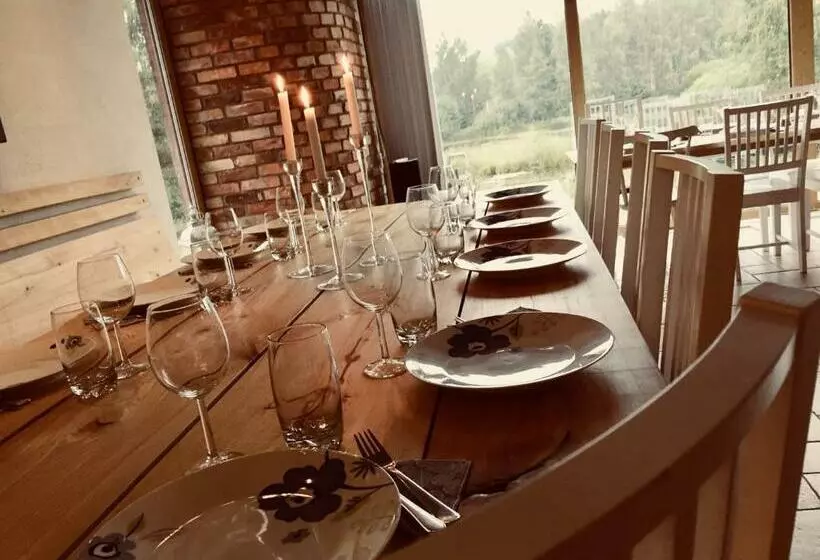 Aamiaismajoitus (B&B) Sjöborg Säng & Bassäng