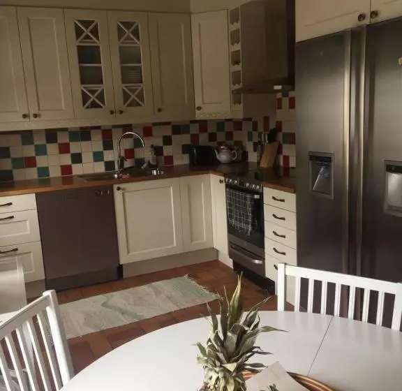 Aamiaismajoitus (B&B) Sjöborg Säng & Bassäng