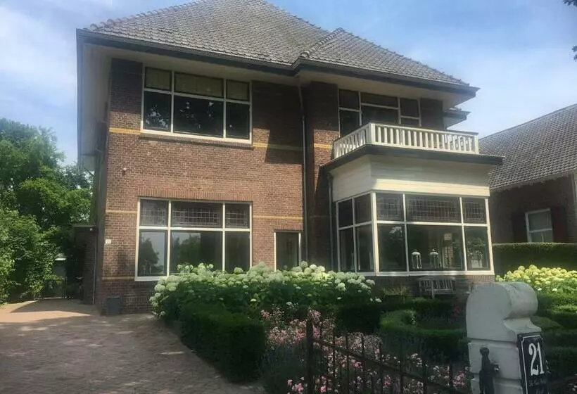 Aamiaismajoitus (B&B) T Heerenhuys