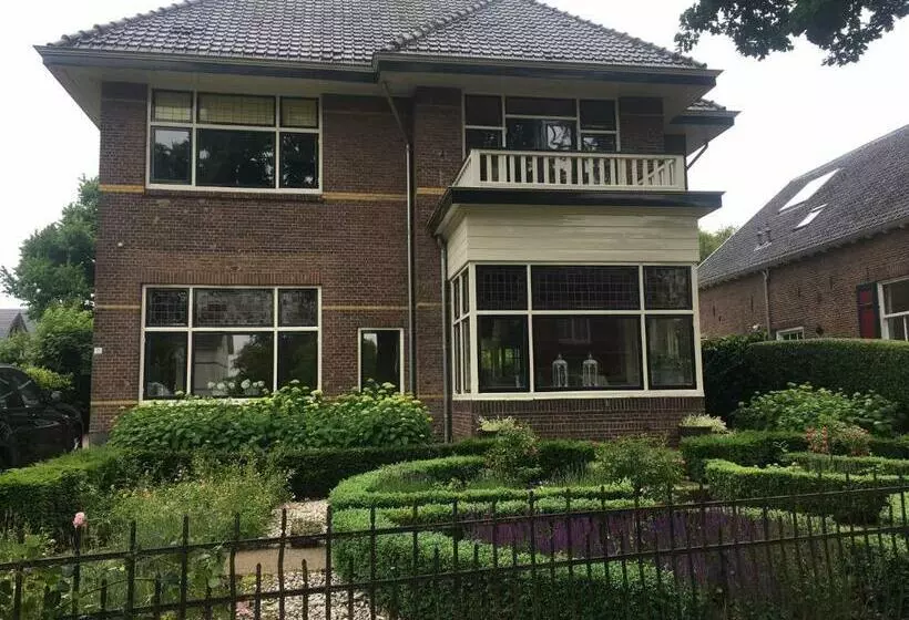Aamiaismajoitus (B&B) T Heerenhuys