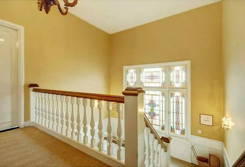 Aamiaismajoitus (B&B) T Heerenhuys