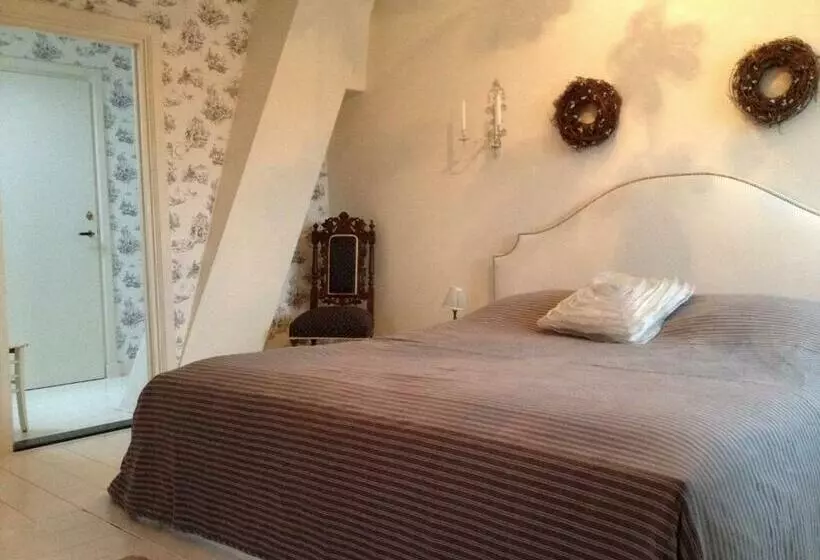 Aamiaismajoitus (B&B) T Heerenhuys