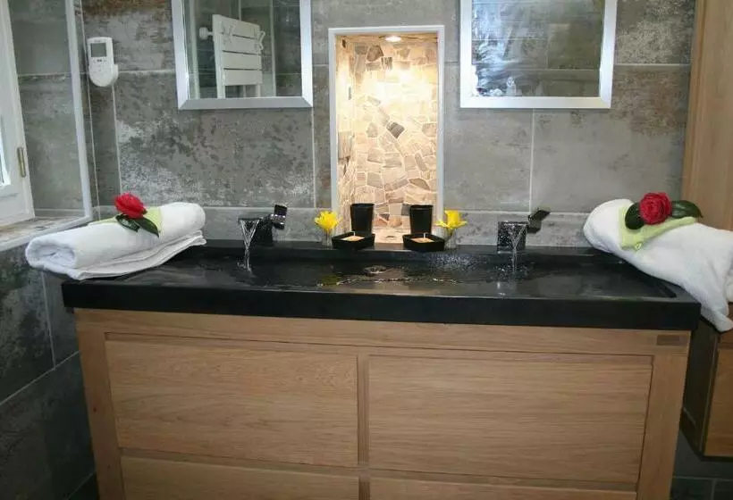 Chez Renée Et Raynal B&b