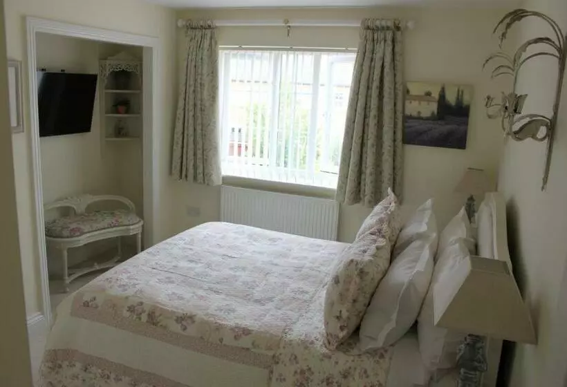 Harlequin B&b Ledbury