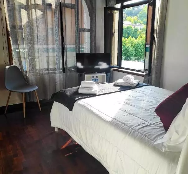 Hotelli Alojamento Local Tamega