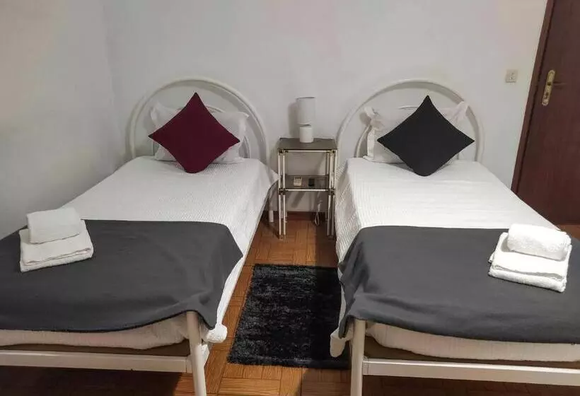 Hotelli Alojamento Local Tamega