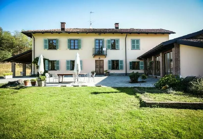 هتل Cascina Lissona