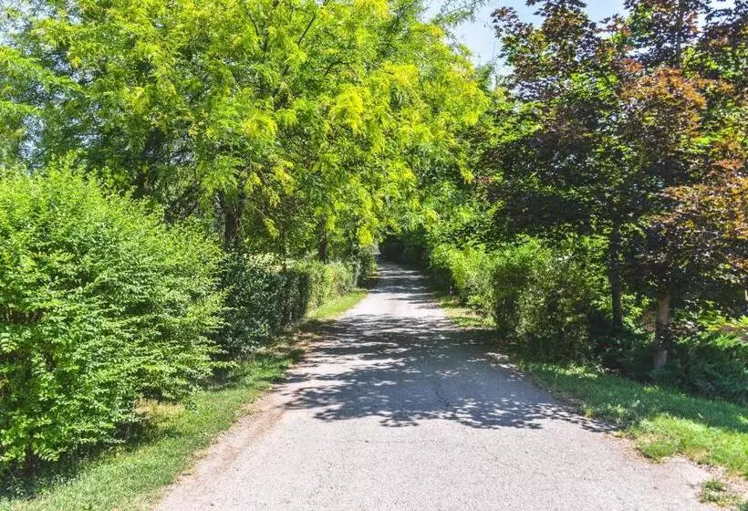 هتل Cascina Lissona