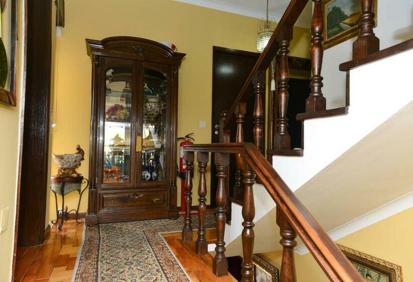 پانسیون Casa Das Andorinhas