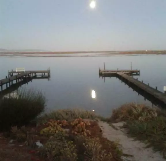 Majatalo Rivertides Self Catering Guest House