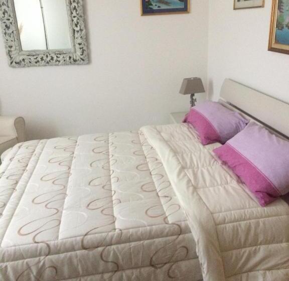 ベッドアンドブレックファースト B B Griffondoro