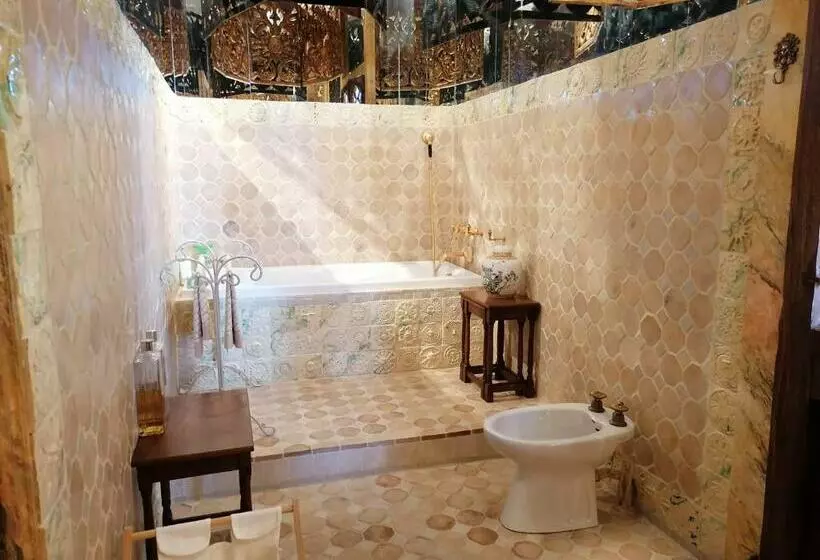 Aamiaismajoitus (B&B) Château De Mauriac