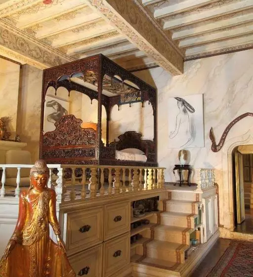 Aamiaismajoitus (B&B) Château De Mauriac