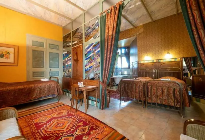 Aamiaismajoitus (B&B) Château De Mauriac