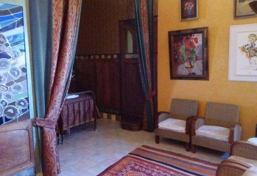 צימר Château De Mauriac