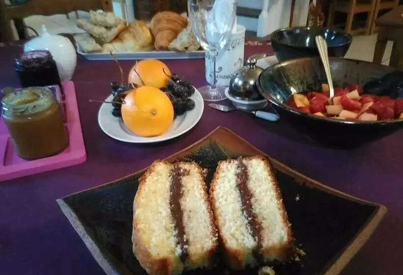 Aamiaismajoitus (B&B) La Chambre Du Harpiste