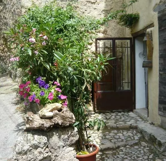 ベッドアンドブレックファースト Le Pra De Pé