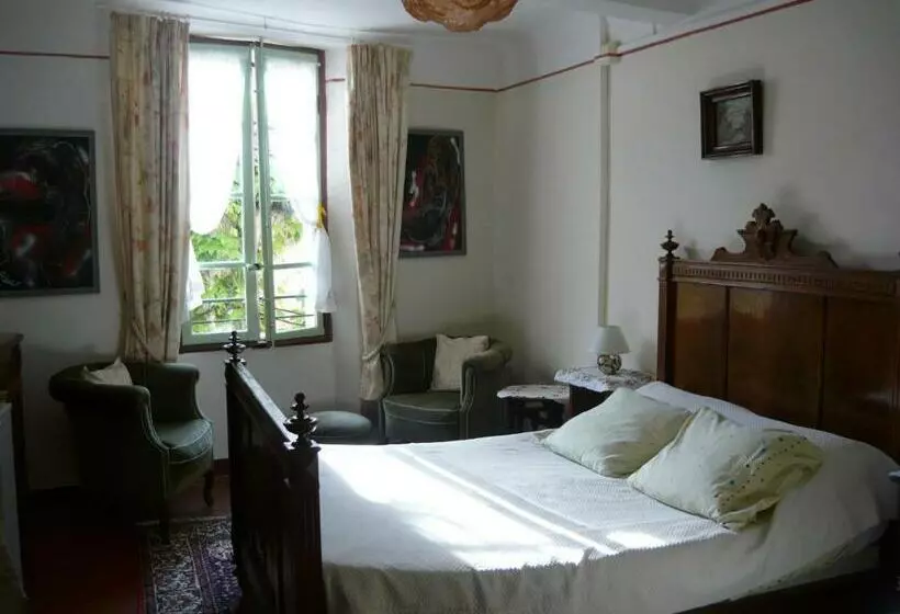 ベッドアンドブレックファースト Le Pra De Pé