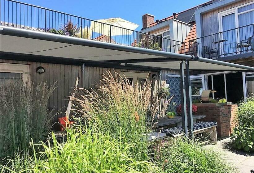 تختخواب و صبحانه Table D Hôte Teune & Janna