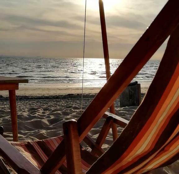 تختخواب و صبحانه Table D Hôte Teune & Janna