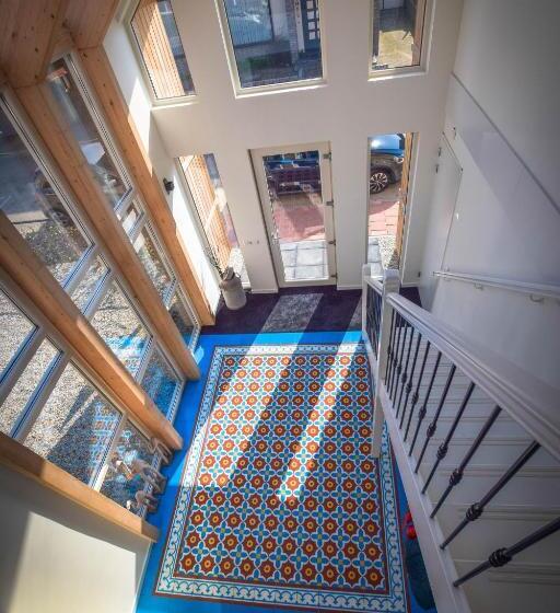 تختخواب و صبحانه Table D Hôte Teune & Janna