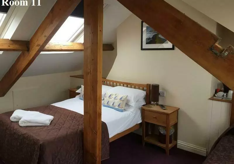 تختخواب و صبحانه The Arches Guest House