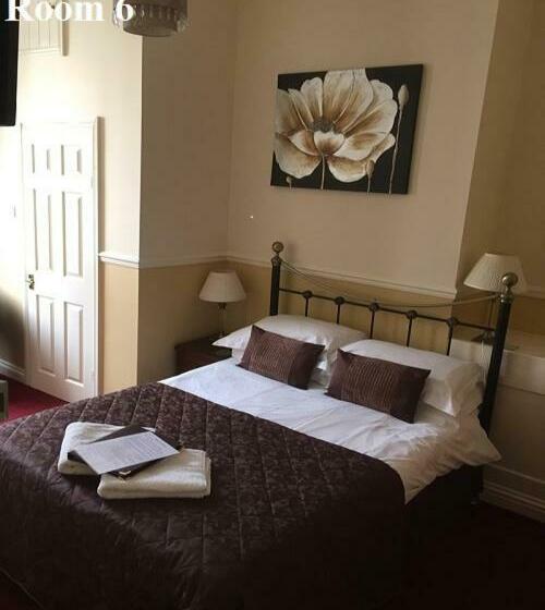 مبيت وإفطار The Arches Guest House