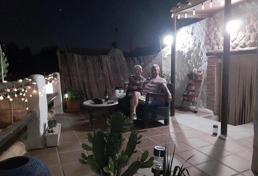 צימר The Cave Of Dreams