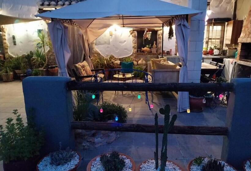 צימר The Cave Of Dreams