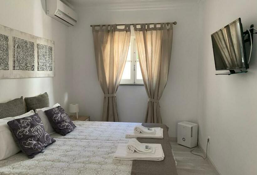 بنسيون Discovery Tavira