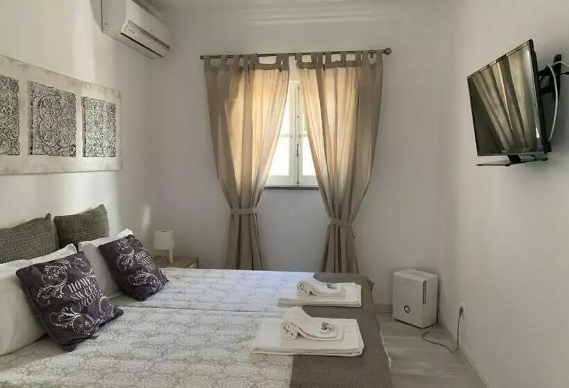 Majatalo Discovery Tavira