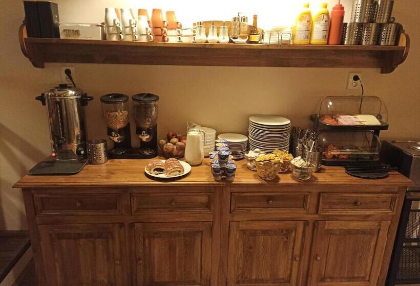 膳宿费 Penzion A Restaurace V Háji