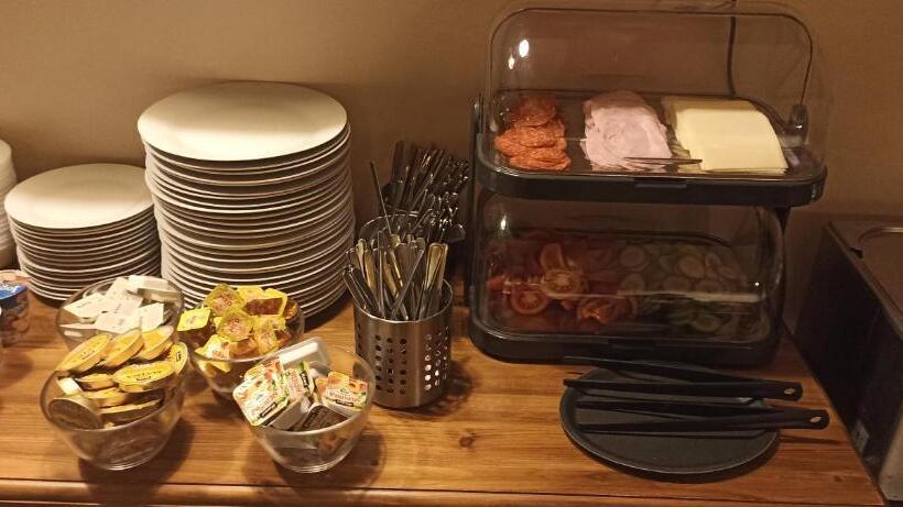 膳宿费 Penzion A Restaurace V Háji