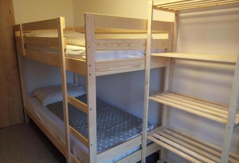 膳宿费 Penzion A Restaurace V Háji