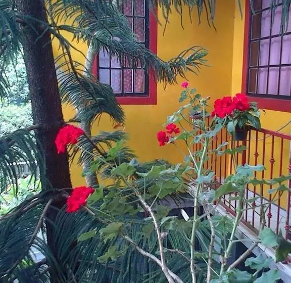 Majatalo Posada Familiar El Dorado