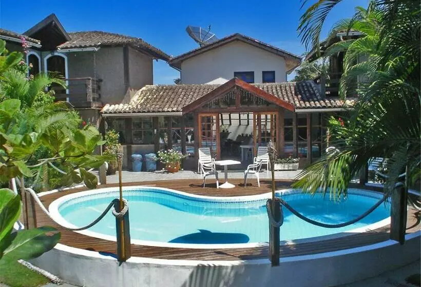 Majatalo Pousada Praia Da Baleia