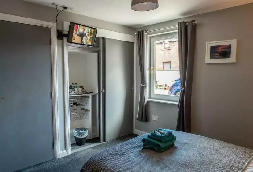 Majatalo The Birches