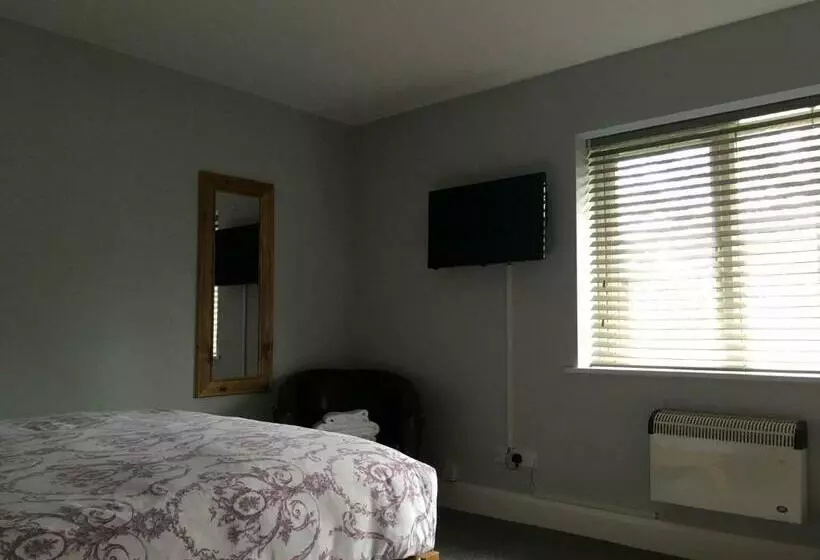 T & J Motel