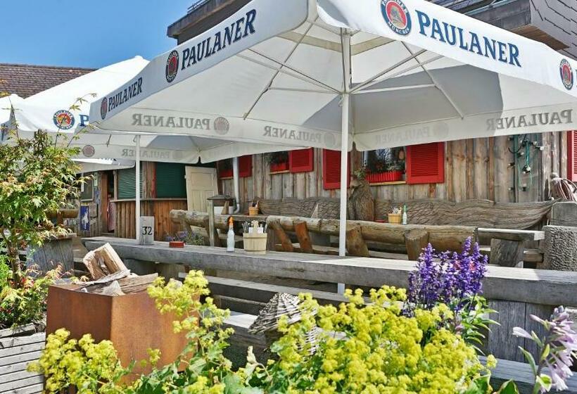 فندق صغير Zur Grossen Tanne