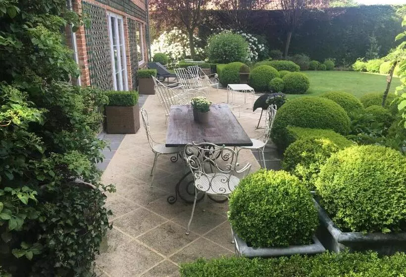 Aamiaismajoitus (B&B) Le Vert Logis