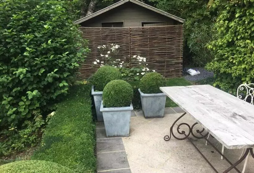 Aamiaismajoitus (B&B) Le Vert Logis