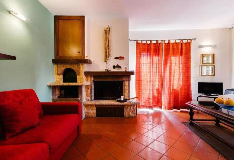 هتل Agriturismo Casa Andreina