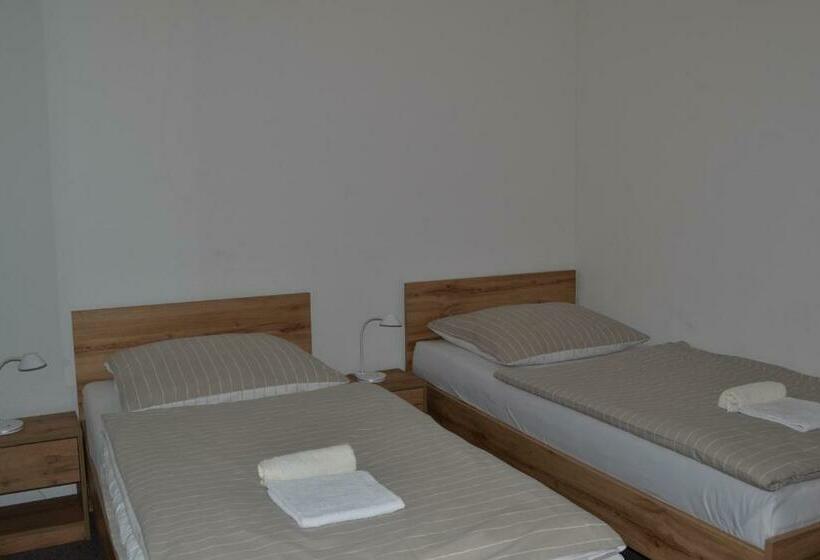 ペンション Apartments Adana