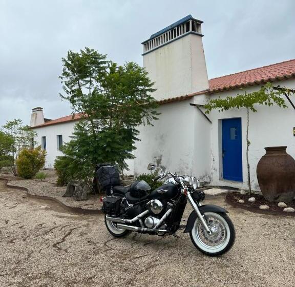 پانسیون Herdade Do Charito