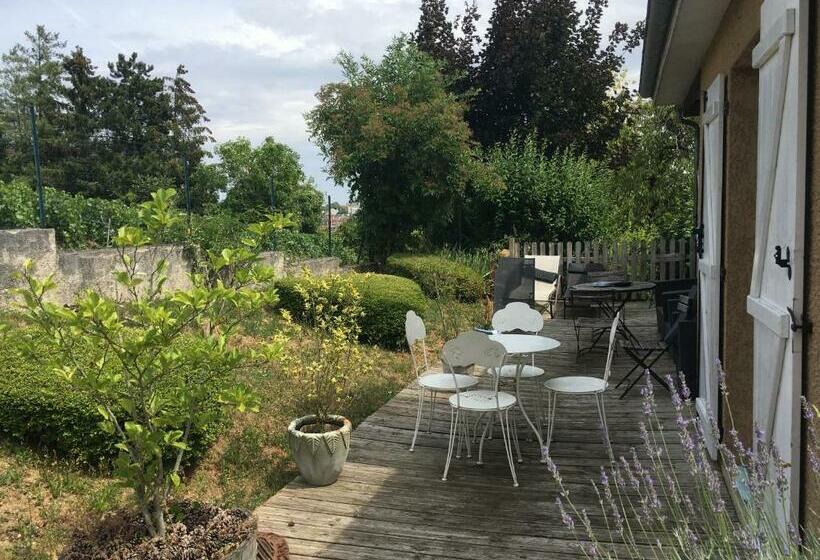 تختخواب و صبحانه Au Coeur Des Vignes