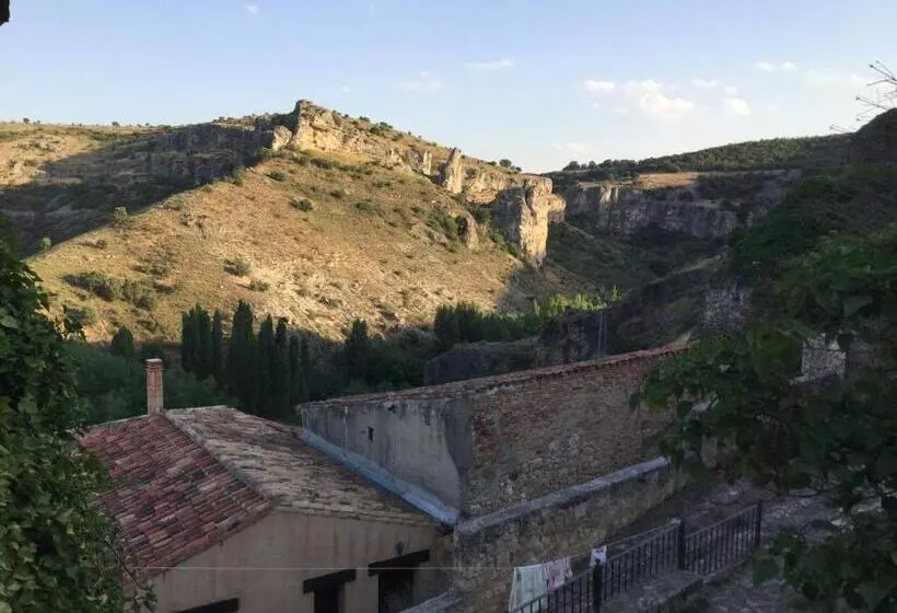 Aamiaismajoitus (B&B) Casa Lola