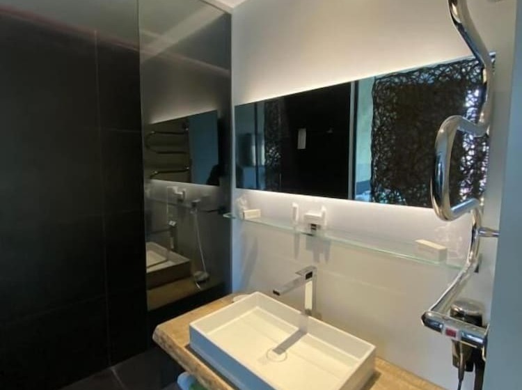 בית מלון כפרי Hôtel Wellness Eau De Roche Durbuy