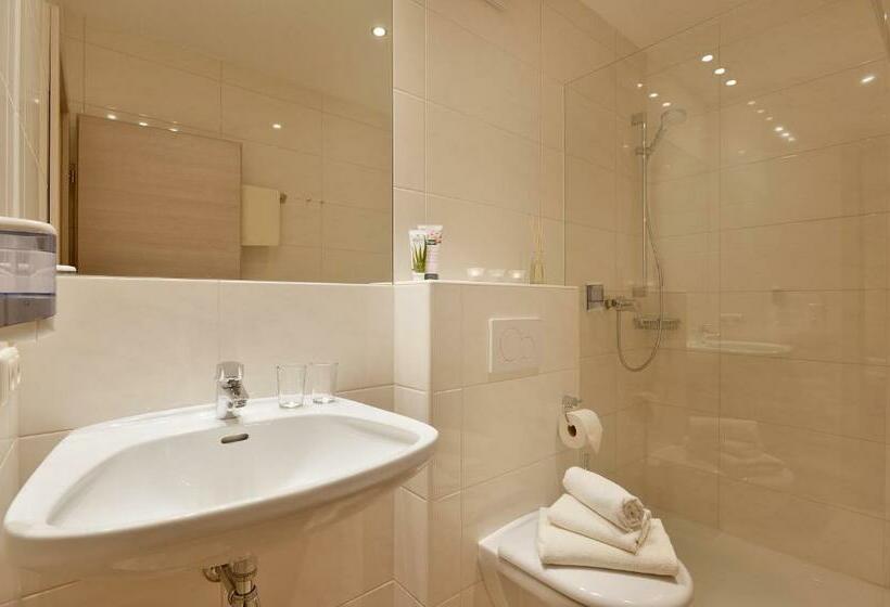 Отель Ritterhof