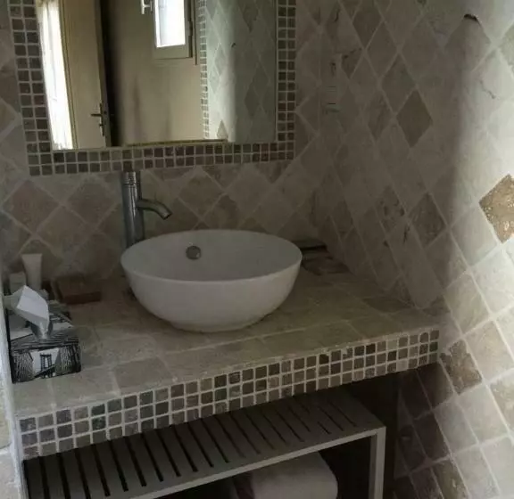 پانسیون Delaporte